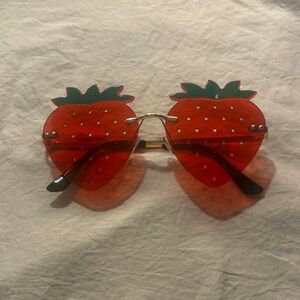 Strawberry Shaped Kids Sunglasses - Red and Green